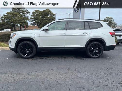 White 2026 Volkswagen Atlas 2.0T SE w/Technology