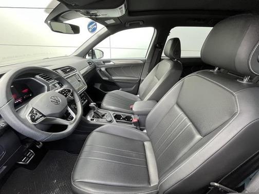 2024 Volkswagen Tiguan 2.0T SE R-Line Black 4MOTION