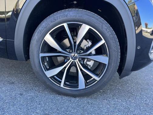 2026 Volkswagen Atlas Cross Sport 2.0T SEL Premium