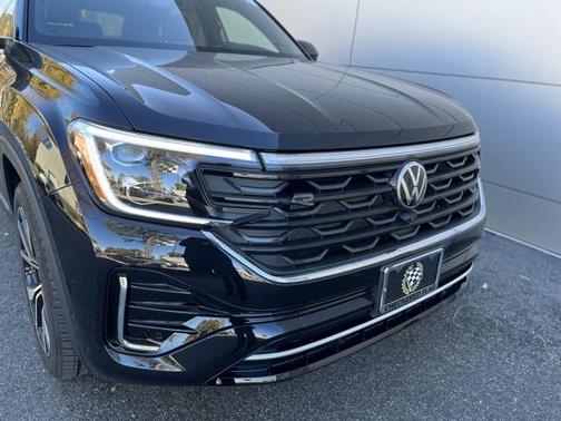 2026 Volkswagen Atlas Cross Sport 2.0T SEL Premium