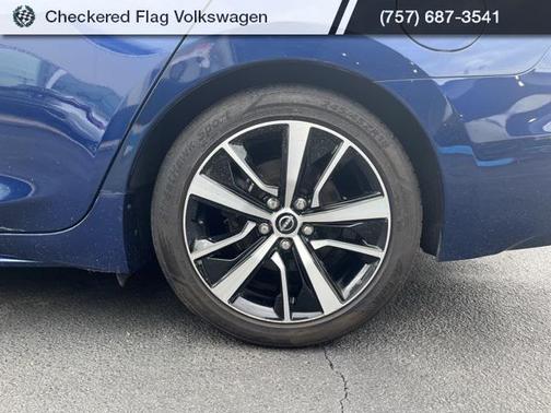 2023 Nissan Maxima SV Xtronic CVT