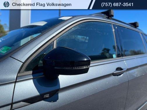 2022 Volkswagen Tiguan 2.0T SE R-Line Black 4MOTION