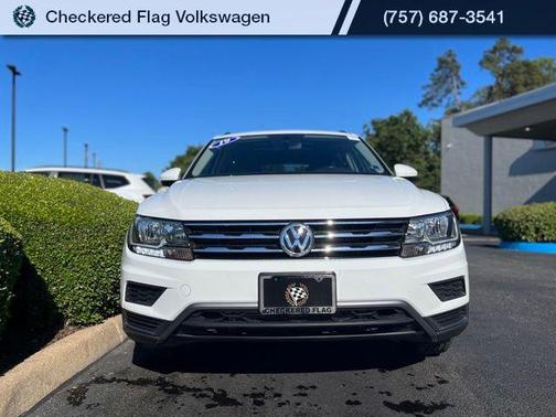 Pure White 2019 Volkswagen Tiguan 2.0T SE 4MOTION