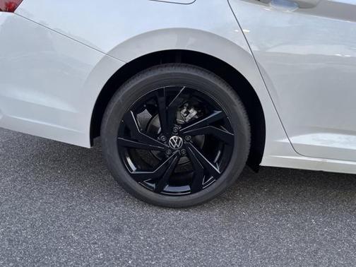 2026 Volkswagen Jetta 1.4T SE