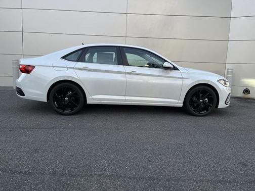 2026 Volkswagen Jetta 1.4T SE