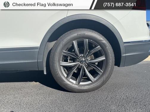 2024 Volkswagen Tiguan 2.0T SE 4MOTION