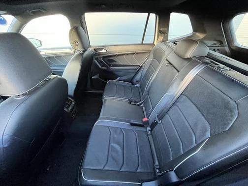 2022 Volkswagen Tiguan 2.0T SEL R-Line 4MOTION