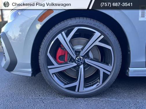 2026 Volkswagen Golf GTI 2.0T SE DSG
