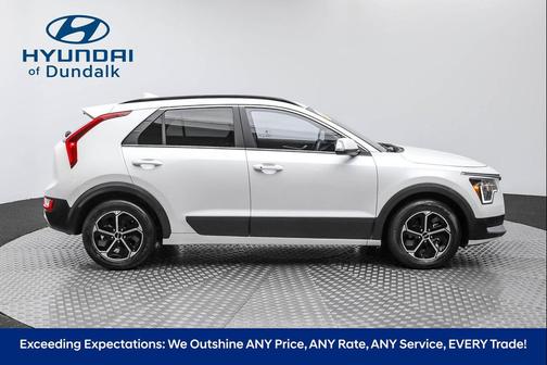 2023 Kia Niro EX