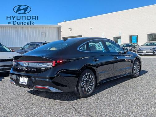 2026 Hyundai SONATA Hybrid Limited