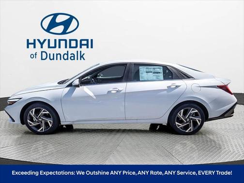 2025 Hyundai ELANTRA SEL