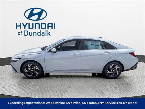 2025 Hyundai ELANTRA SEL