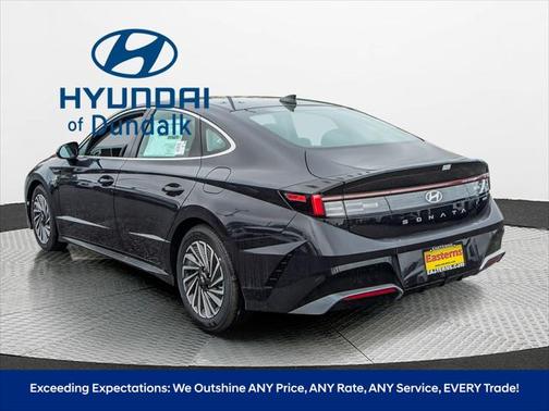 2025 Hyundai SONATA Hybrid SE