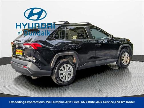 2020 Toyota RAV4 LE