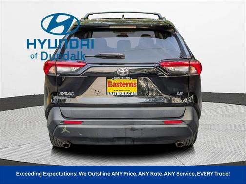 2020 Toyota RAV4 LE