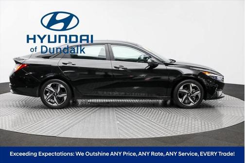 2022 Hyundai ELANTRA Limited