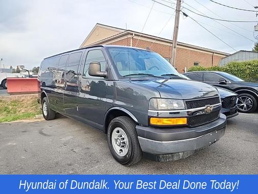 2017 Chevrolet Express 3500 LT