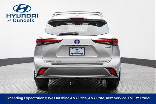 2024 Toyota Highlander Hybrid Platinum