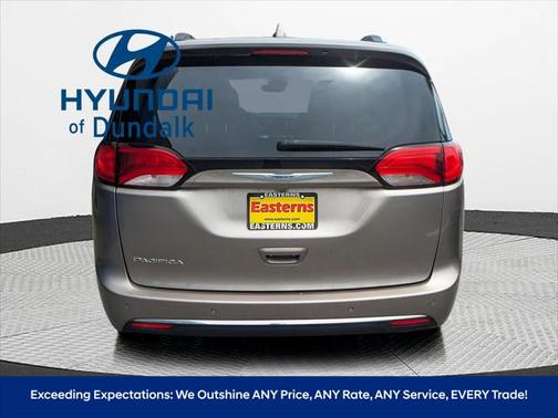 2018 Chrysler Pacifica Touring-L Plus
