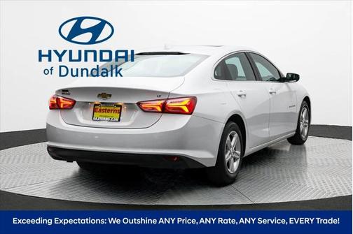 2022 Chevrolet Malibu FWD LT