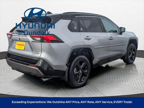 2019 Toyota RAV4 Hybrid SE