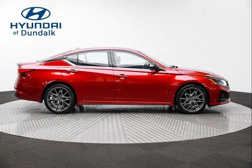 2023 Nissan Altima SR VC-Turbo FWD