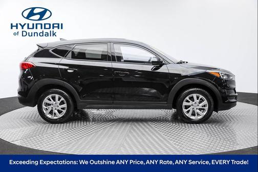 2021 Hyundai TUCSON SE