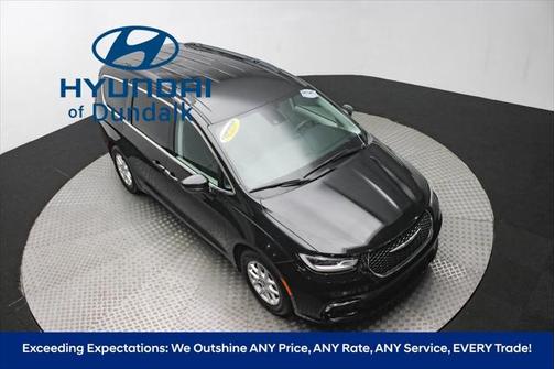 2022 Chrysler Pacifica Touring L