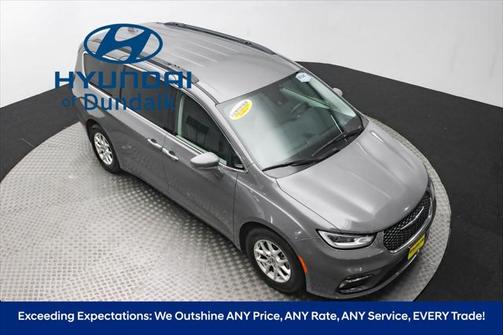 2022 Chrysler Pacifica Touring L