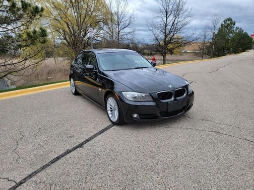 Photo 3 of 26 of 2011 BMW 328 i xDrive