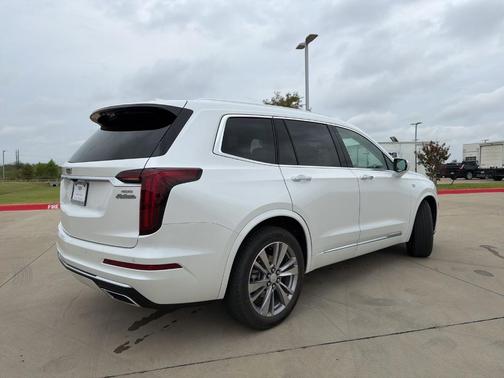 2023 Cadillac XT6 Premium Luxury FWD