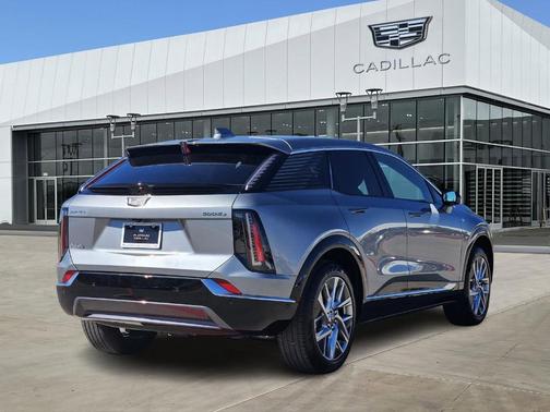 2026 Cadillac OPTIQ Luxury