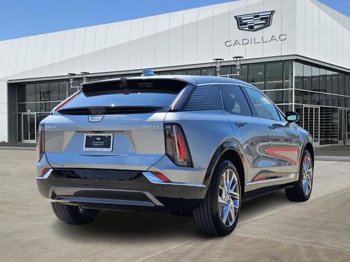 2025 Cadillac OPTIQ Luxury