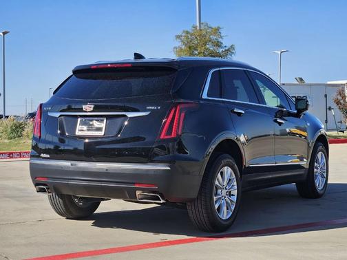 2025 Cadillac XT5 Luxury