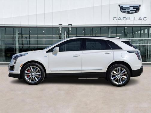 2025 Cadillac XT5 Sport