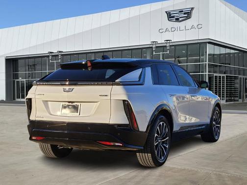 2025 Cadillac LYRIQ Sport