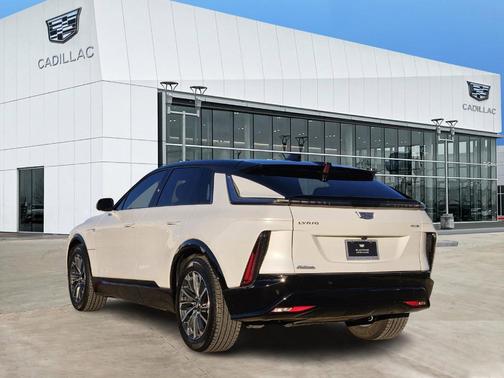 2025 Cadillac LYRIQ Sport