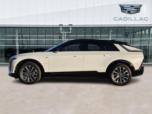 2025 Cadillac LYRIQ Sport