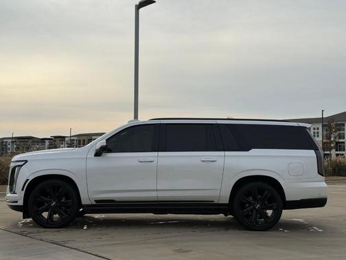 2025 Cadillac Escalade ESV Sport Platinum