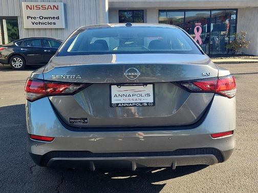 Gun Metallic 2024 Nissan Sentra SV