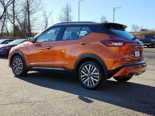 2024 Nissan Kicks SR