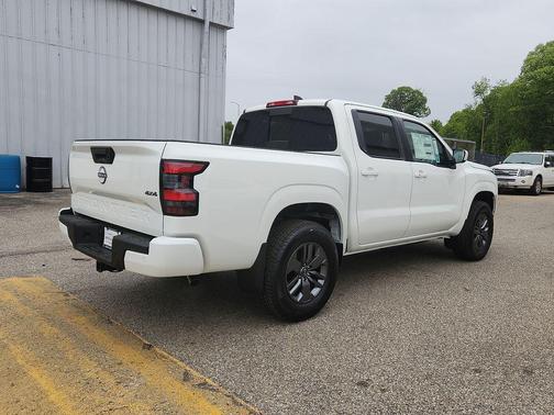 Glacier White 2026 Nissan Frontier SV