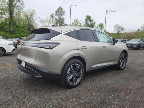 Champagne Silver Metallic 2026 Nissan Murano SL