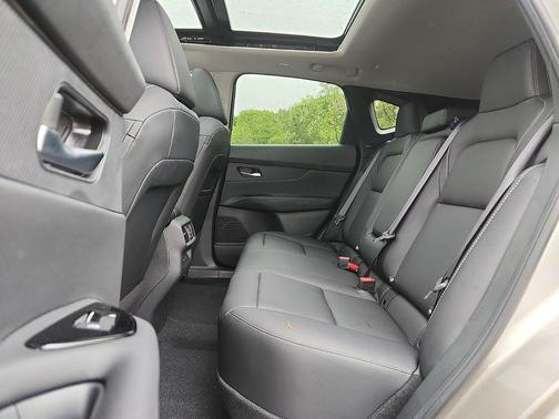Champagne Silver Metallic 2026 Nissan Murano SL