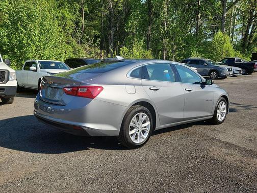 Sterling Gray Metallic 2023 Chevrolet Malibu FWD 1LT