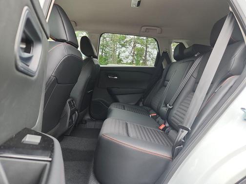 Everest White Pearl Tricoat 2026 Nissan Rogue Rock Creek