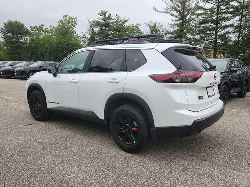 Everest White Pearl Tricoat 2026 Nissan Rogue Rock Creek