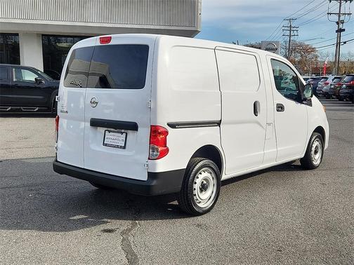 2021 Nissan NV200 S