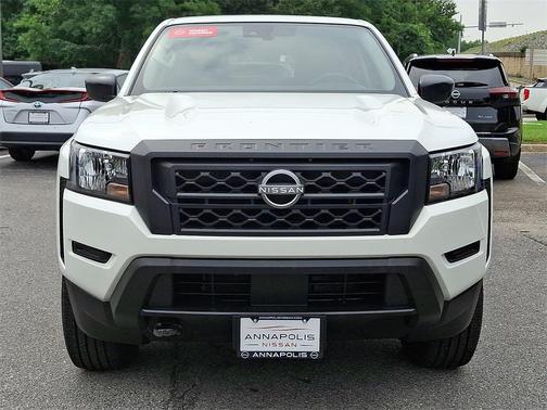 2024 Nissan Frontier S
