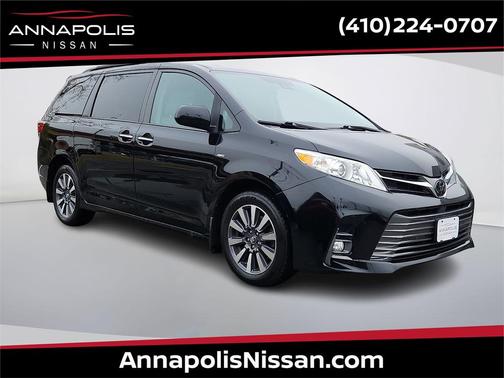 2020 Toyota Sienna XLE
